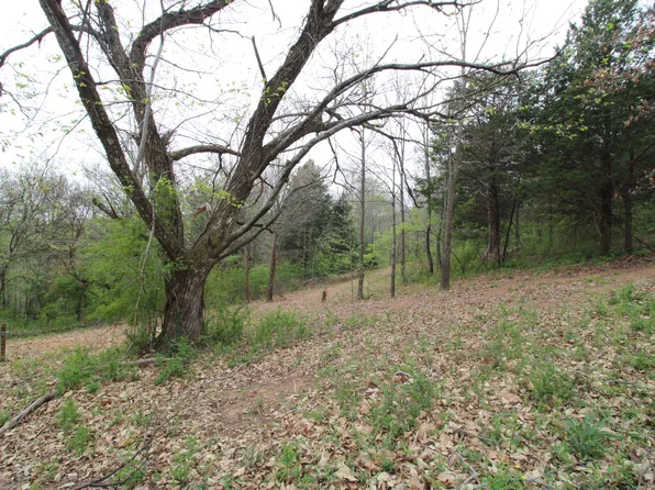 2558 Folkner Rd, Hixson, TN 37343