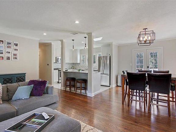 5th image of 2601 W 51st Ter