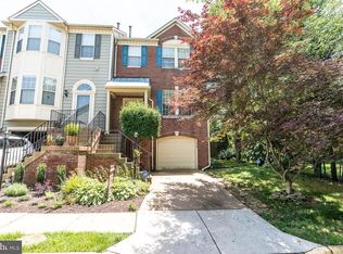 7034 Gatton Sq, Alexandria, VA 22315