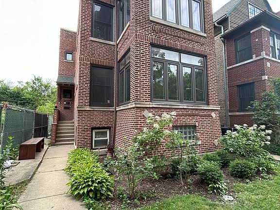 2nd image of 4724 N Virginia Ave #1