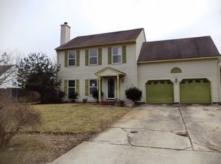 421 Lake Crest Dr, Chesapeake, VA 23323