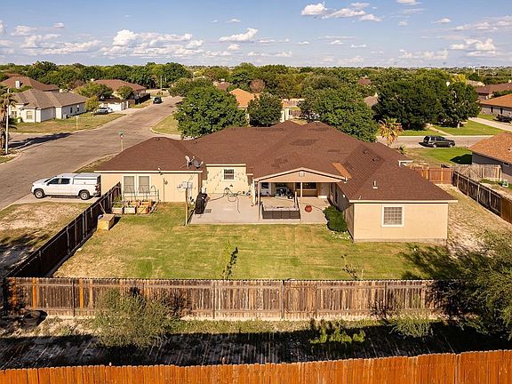 4th image of 219 Running Bear Trl