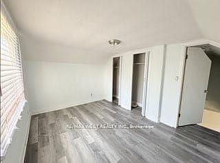 4th image of 643 Charles St E