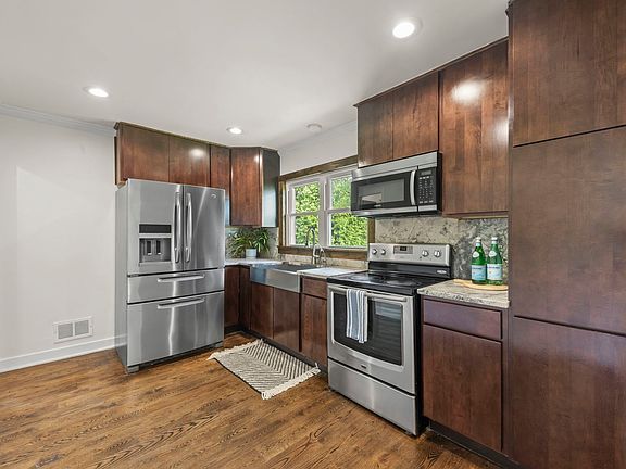 4th image of 2N180 Mildred Ave