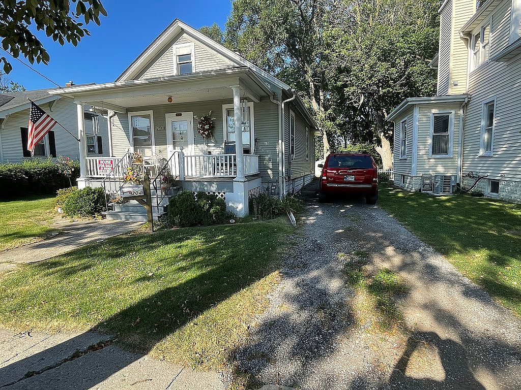 204 S Indiana Ave, Crown Point, IN 46307 Zillow