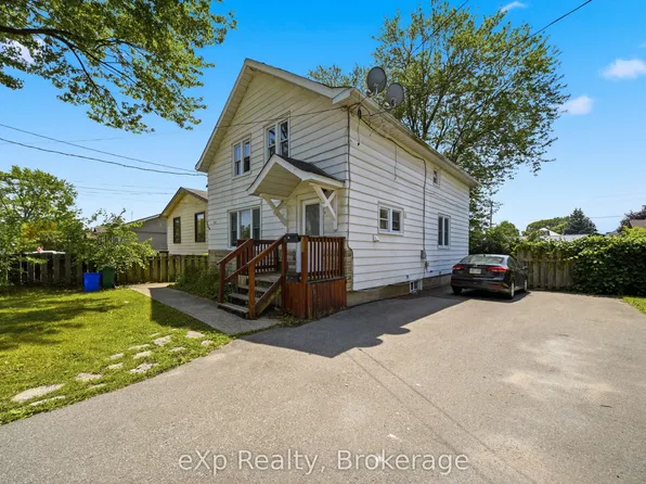 326 Sidney St, Quinte West, ON K8V 2T9