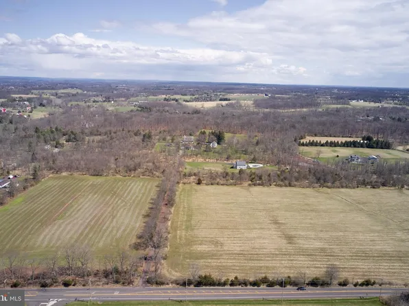 445 Elephant Rd, Perkasie, PA 18944