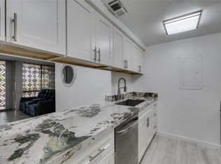 205 E Harmon Ave APT 112, Las Vegas, NV 89169
