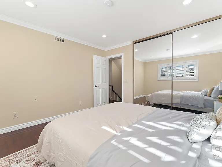 1524 W Tonia Ct — Photo 16