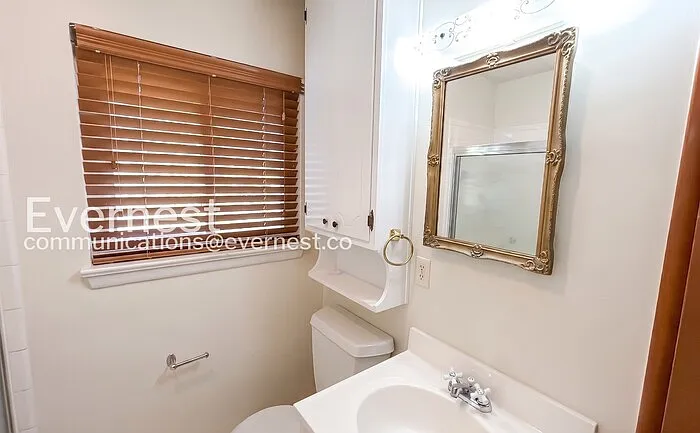 1407 Cloverdale Cir — Photo 11
