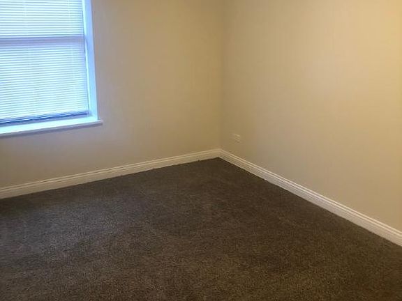 4th image of 7602 S Essex Ave