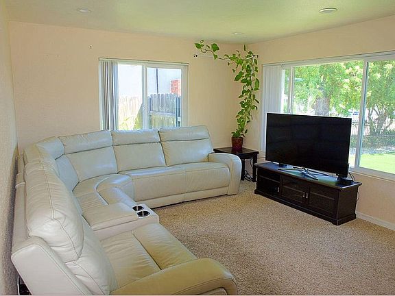 2nd image of 10780 Bangalore Ln