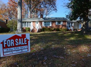 1412 Brookwood Dr, Reidsville, NC 27320