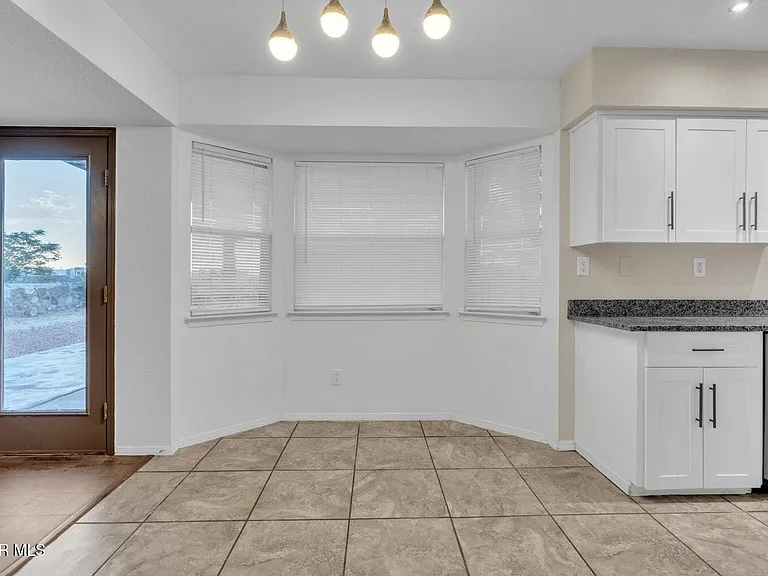 7489 Plaza Redonda Dr — Photo 17