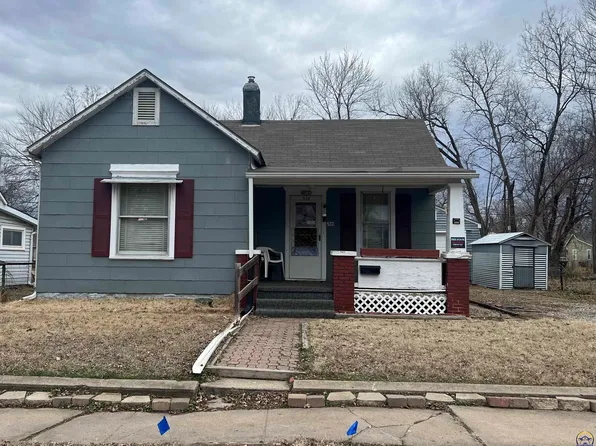 532 NE Sardou Ave, Topeka, KS 66608