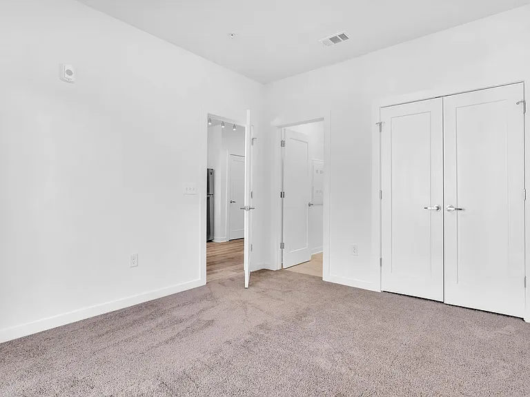 525 Parkway Dr NE #417 — Photo 21