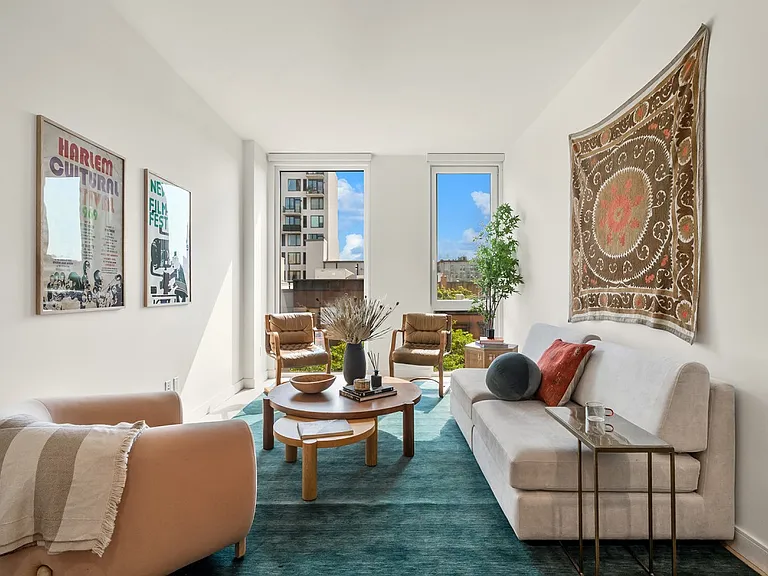 1975 Madison Ave #311 — Photo 3