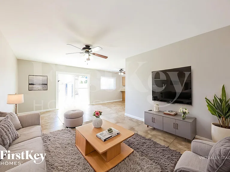 4149 W Shangri La Rd — Photo 3