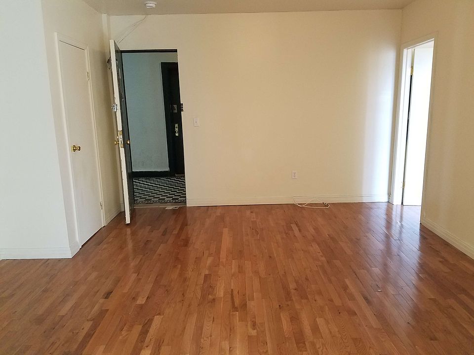 2nd image of 1268 Olmstead Ave APT 4R
