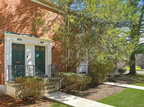 9 Fieldstone Drive #118, Hartsdale, NY 10530