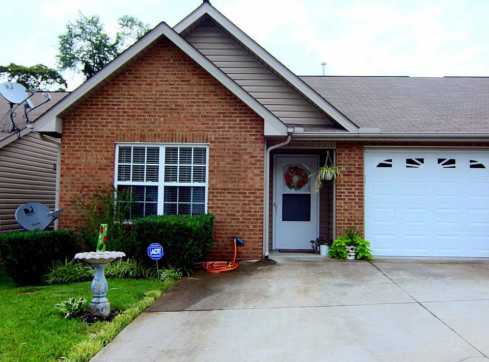 1st image of 3712 Willow Falls Way