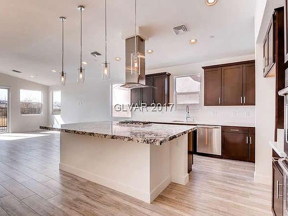 5th image of 79 Avenza Dr