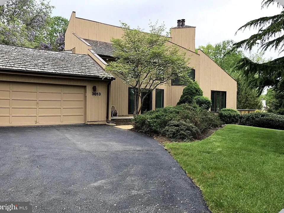 3013 Courtside Rd