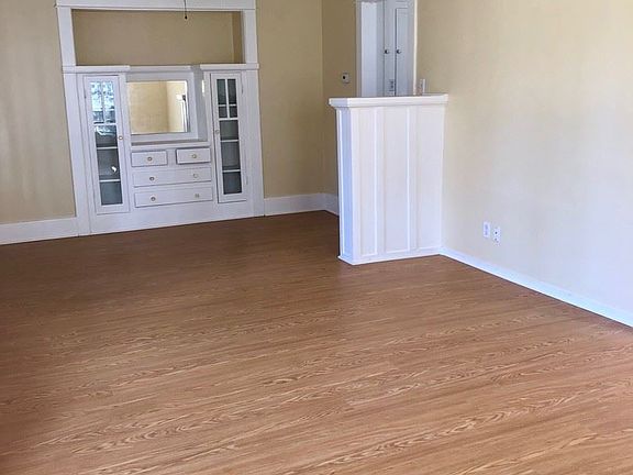 4th image of 460 S Euclid Ave APT 4