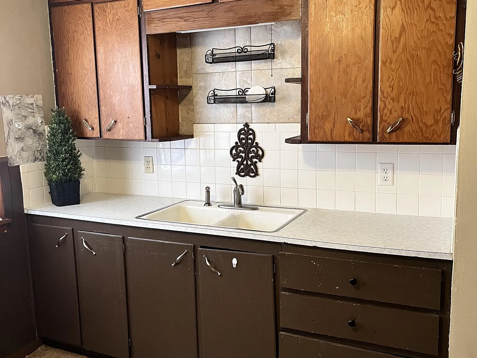 2 bed, $725 — Photo 1