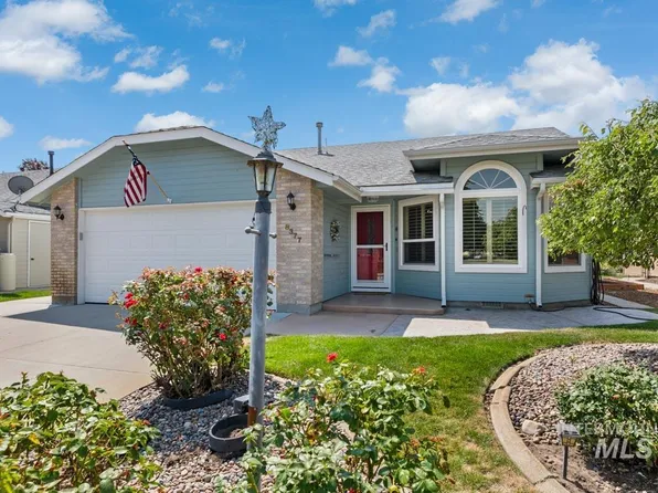8377 W Willowdale Dr, Garden City, ID 83714