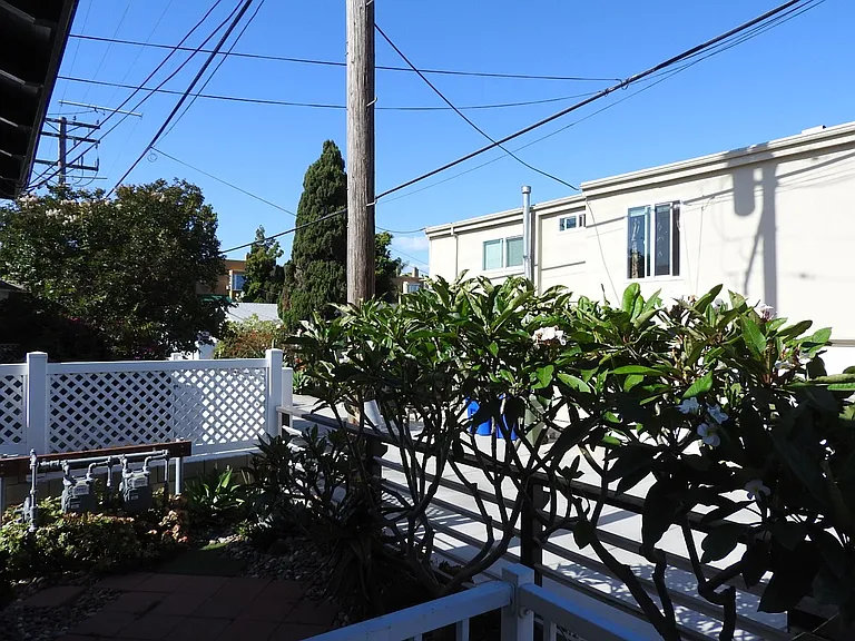 3700 Crestwood Pl — Photo 29