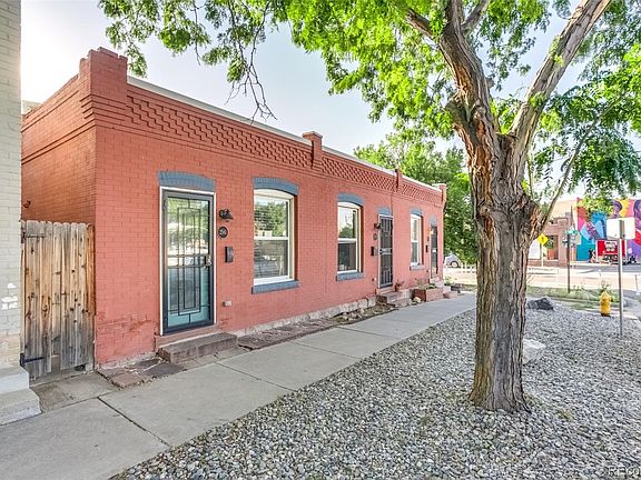 3rd image of 2561 Clarkson Street