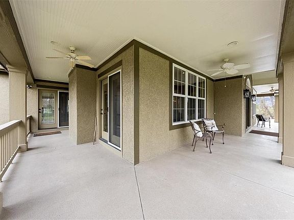 5th image of 9885 Edgerton Rd