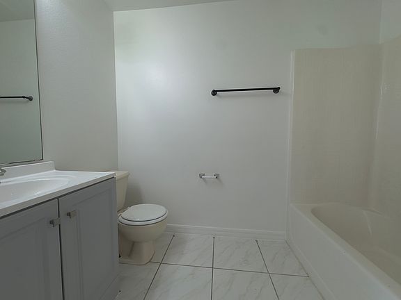5th image of 436 Dove Dr