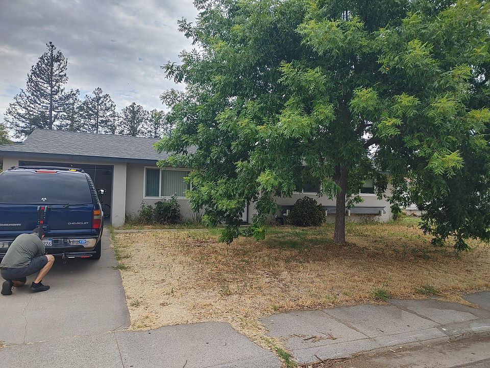 1st image of 6821 Peck Dr