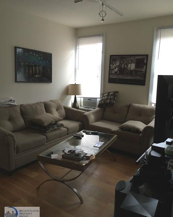1st image of 239 E 5th St APT 3D