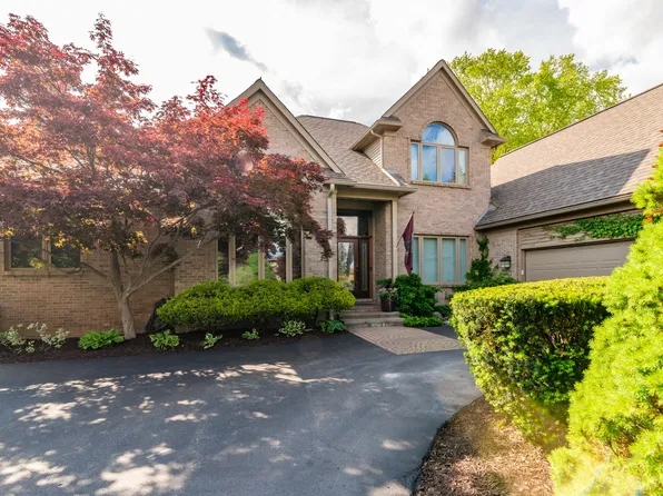 3043 Heather Rd, Ann Arbor, MI 48108