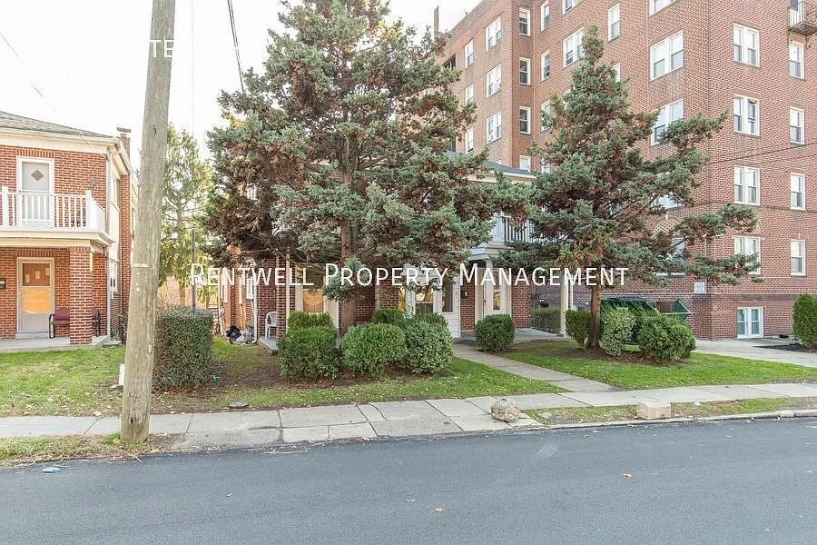 Building Photo - 79 S State Rd #2