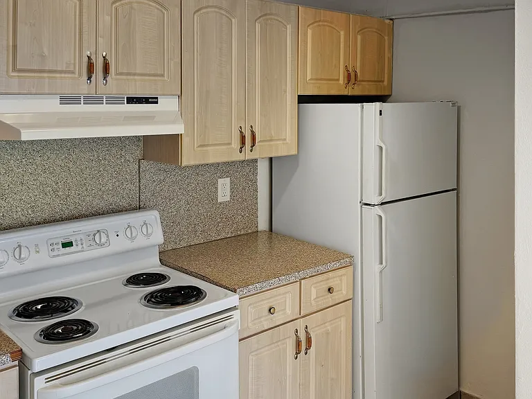 1560 NW 15th Street Rd #11 — Photo 10