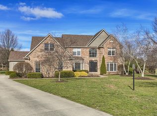 1306 Walnut Creek Ct, Mahomet, IL 61853