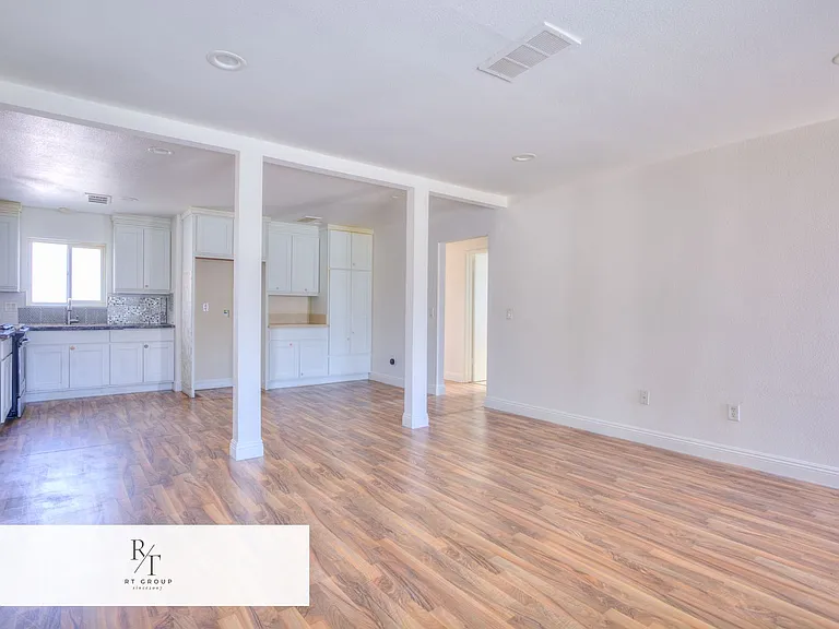 13011 Pinon St — Photo 34