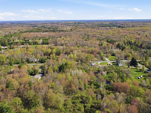 4th image of W River Rd