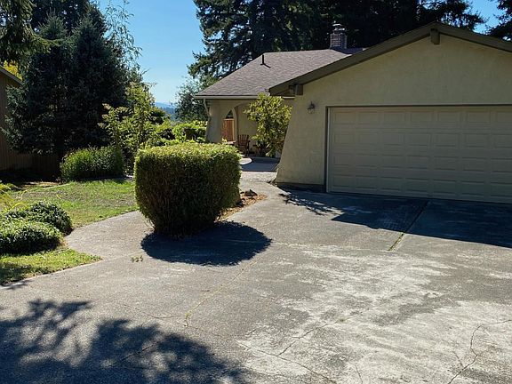 3rd image of 12261 Kenneth Pl NE