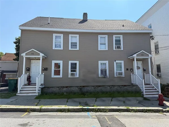 84-90 Chester St, Woonsocket, RI 02895