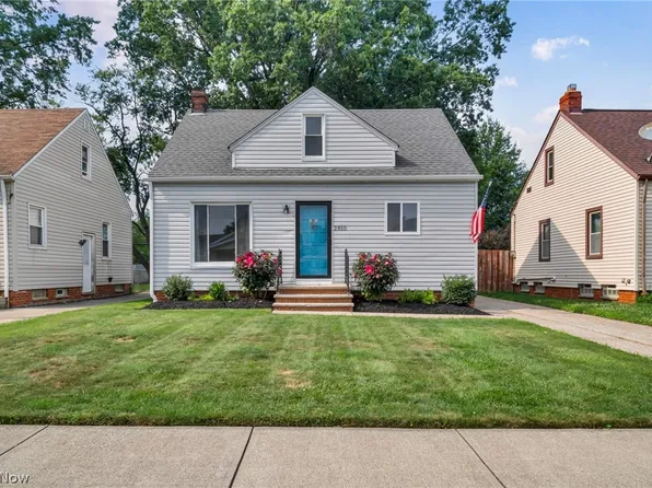 2910 Commonwealth Dr, Parma, OH 44134