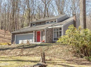 70 Fox Ridge Ln, Winfield, PA 17889