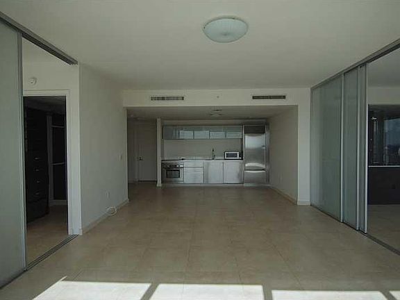 2nd image of 1040 Biscayne Blvd APT 2203