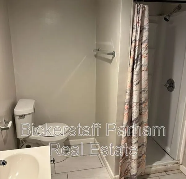 817 1/2 Blandford Ave #A — Photo 5