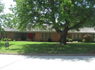 421 S Morrison Dr, Ada, OK 74820