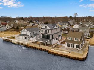 30 Toffee Ln, Madison, CT 06443